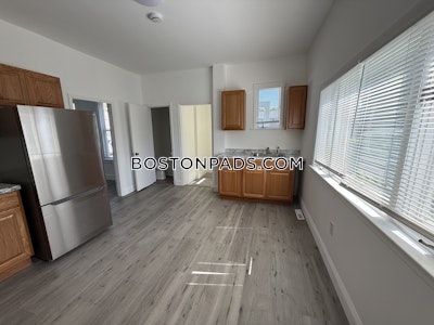 Framingham 3 bedroom 1 baths in FRAMINGHAM - $2,600 No Fee