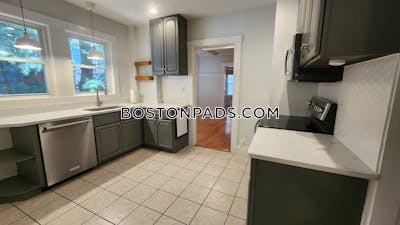Arlington 2 bedroom 1 baths in ARLINGTON - $3,200