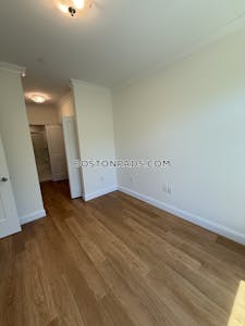 Brookline Apartment for rent 1 Bedroom 1 Bath  Chestnut Hill - $3,170 No Fee