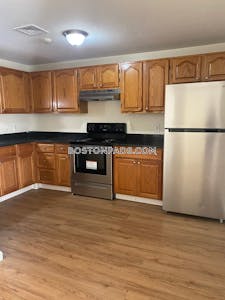 Fall River 1 bedroom 1 baths in FALL RIVER - $1,600 No Fee