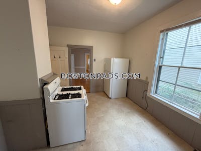 Cambridge 2 bedroom 1 baths in CAMBRIDGE  North Cambridge - $2,950 No Fee