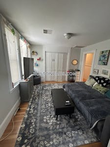 East Boston 3 Beds 1 Bath Boston - $2,595 No Fee