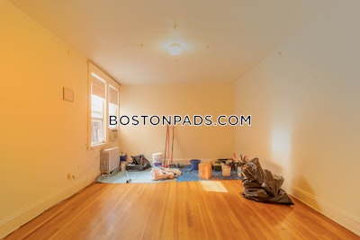 Allston/brighton Border 2 Beds No Bath Boston - $2,850 No Fee
