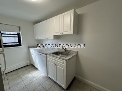 Brookline 1 Bed 1 Bath  Coolidge Corner - $2,995 No Fee
