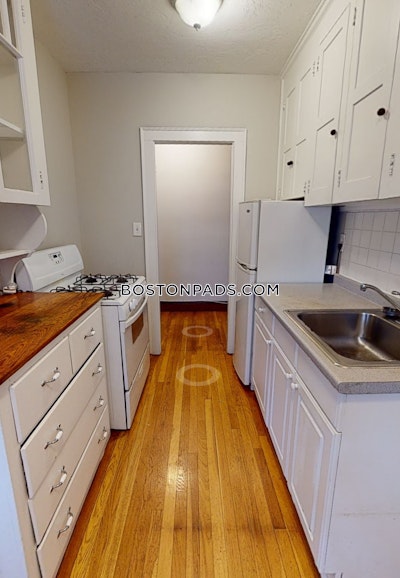 Somerville Apartment for rent 1 Bedroom 1 Bath  Tufts - $3,000