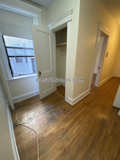 Allston Apartment for rent 1 Bedroom 1 Bath Boston - $2,500 No Fee
