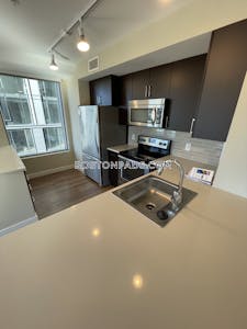 Downtown 2 Beds 1 Bath Boston - $4,815